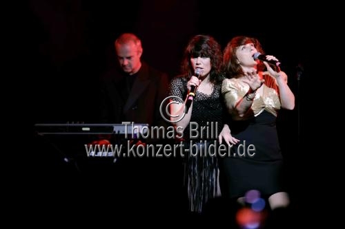 Französische Cover-Band Nouvelle Vague gastiert auf ihrer 
