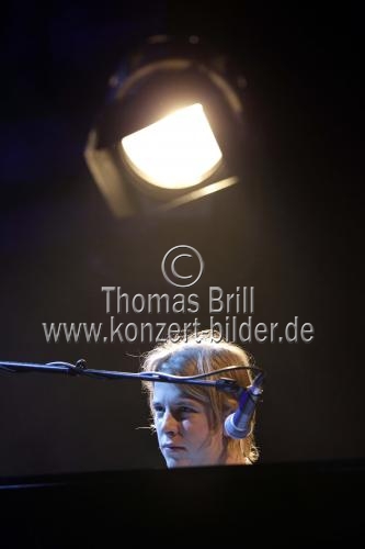 Englische Singer-Songwriter Tom Odell gastiert auf seiner 
