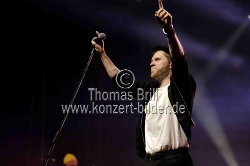 Deutsche Popsänger Johannes Oerding gastiert auf seiner 