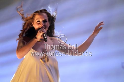 Deutsche Sängerin Senta-Sofia Delliponti alias Oonagh gastiert auf ihrer 