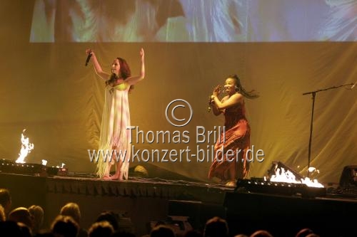 Deutsche Sängerin Senta-Sofia Delliponti alias Oonagh gastiert auf ihrer 