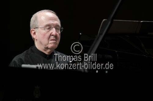 Amerikanische Pianist Lambert Orkis gastiert in Begleitung der deutschen Geigerin Anne-Sophie Mutter in der Philharmonie Köln (&copy; Thomas Brill)