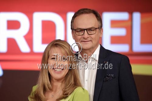 Deutsche Fernsehmoderatoren Anne Gesthuysen, Frank Plasberg und Jörg Pilawa starten ab dem 22. Februar 2016 die Quizshow 