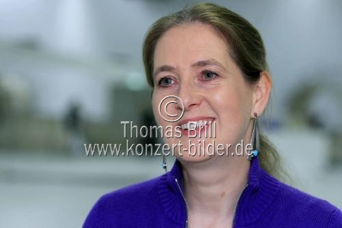 Niederländische Soloflötistin Kathinka Pasveer im Interview über die Welturaufführung von 