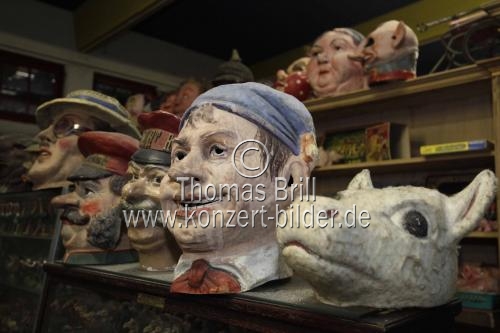Direktor des Zirkus Roncalli Bernhard Paul im Interview über den Bau eines Jahrmarkts- und Zirkus-Museums im Winterquartier des Zirkus Roncalli in Köln (&copy; Thomas Brill)