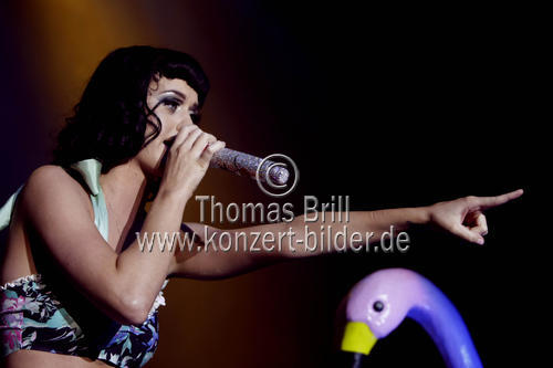 Amerikanische Sängerin und Songwriterin Katy Perry gastiert auf ihrer 