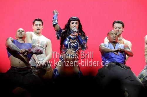Amerikanische Sängerin Katy Perry gastiert auf ihrer 
