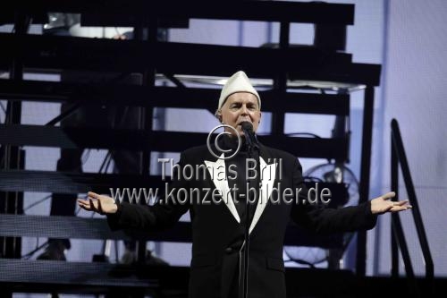 Britisches Popmusik-Duo Pet Shop Boys gastiert auf ihrer „Dreamworld: The Greatest Hits Live“-Tour in der Lanxess-Arena Köln (© Thomas Brill)