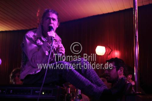 Amerikanischer Avantgarde-Musiker Ariel Pink gastiert mit seiner Band 