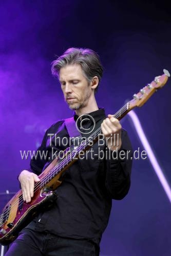 Deutsche Sänger Philipp Poisel gastiert auf seiner 