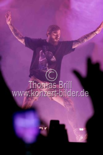 Amerikanische Rapper Austin Richard Post alias Post Malone gastiert auf seiner „Twelve Carat“-Tour in der Lanxess-Arena Köln (&copy; Thomas Brill)