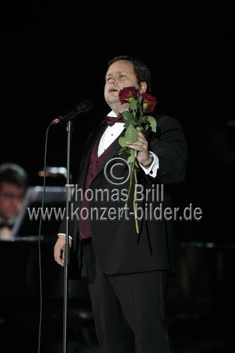 Britische Tenor Paul Potts gastiert auf seiner 