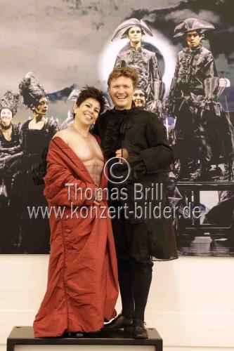 Italienische Opernsängerin Sonia Prina und der Österreichischer Bassbariton Matthias Hoffmann im Interview bezüglich der Wiederaufnahme „Giulio Cesare in Egitto“ von Georg Friedrich Händel am 05. Juli 2025 im Kölner StaatenHaus (&copy; Thomas Brill)
