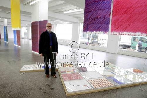 Amerikanischer Künstler Stephen Prina gastiert mit seiner Ausstelung He was but a bad translation vom 11. Juni bis 24. Juli 2011 im Kölnischer Kunstverein - Die Brücke Köln (© Thomas Brill)