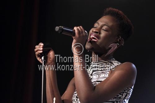 Deutsche Popsängerin Ivy Quainoo gastiert auf ihrer 