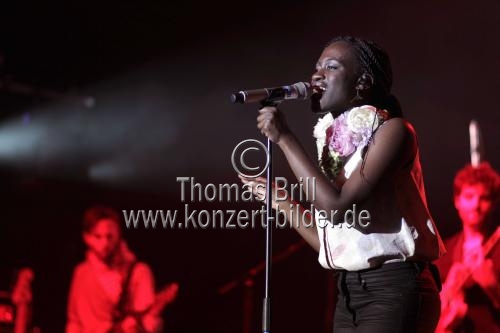 Deutsche Popsängerin Ivy Quainoo gastiert auf ihrer 