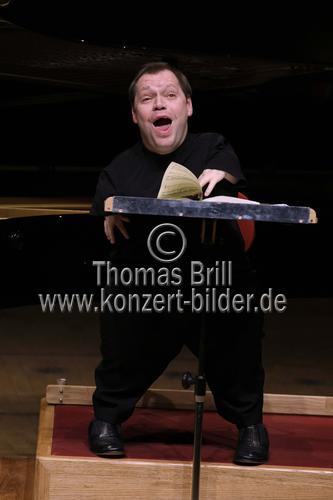 Deutsche Bariton Thomas Quasthoff gastiert in Begleitung des deutschen Pianisten Justus Zeyen in der Philharmonie Köln (&copy; Thomas Brill)