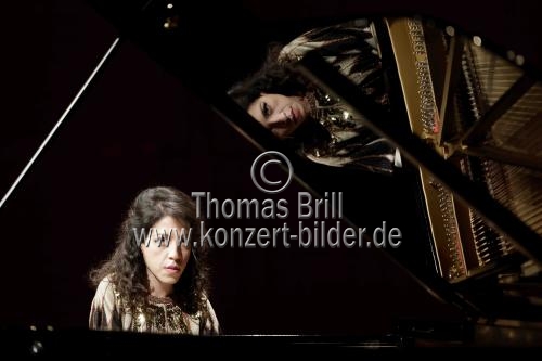 Italienische Pianistin Beatrice Rana gastiert mit Werken von Frédéric Chopin, Claude Debussy und Igor Strawinsky in der Kölner Philharmonie (&copy; Thomas Brill)