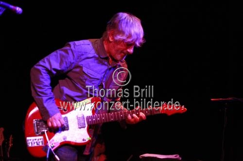 Amerikanischer Avantgarde-Musiker Lee Ranaldo and the Dust gastiert mit seiner Band 