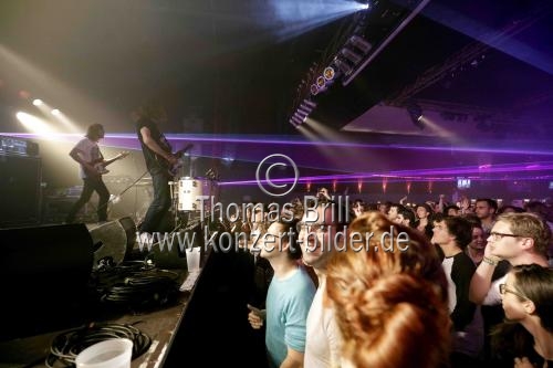 Amerikanische Indietronic-Band Ratatat gastiert im Rahmen des c/o pop Festivals 2015 auf ihrer 