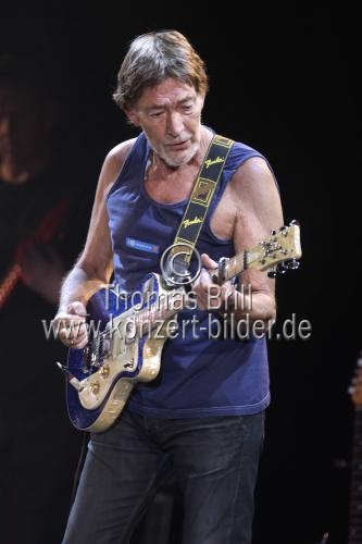 Britische Sänger und Blues-Gitarrist Chris Rea gastiert auf seiner 