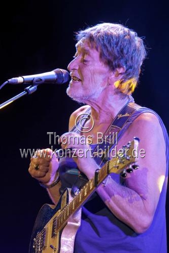 Britische Sänger und Blues-Gitarrist Chris Rea gastiert auf seiner 