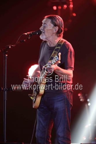Britische Sänger und Blues-Gitarrist Chris Rea gastiert auf seiner 