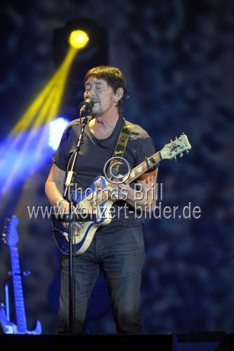 Britische Sänger und Blues-Gitarrist Chris Rea gastiert auf seiner 