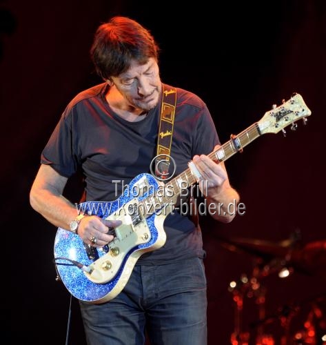 Britische Sänger und Blues-Gitarrist Chris Rea gastiert auf seiner 