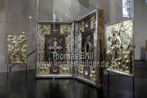 Museum Schnütgen erwirbt Reliquiendiptychon aus der Sammlung SpitzerSeltenes Werk französischer Goldschmiedekunst aus dem 14. Jahrhundert im Museum Schnütgen Köln (&copy; Thomas Brill)