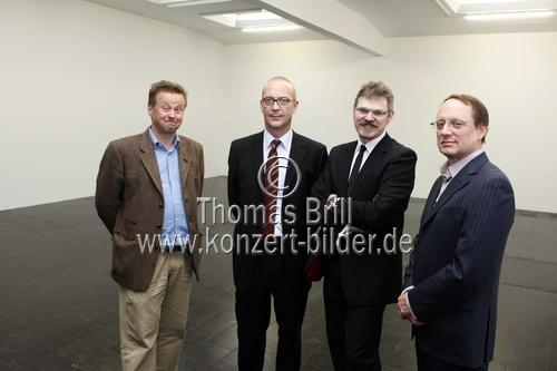Deutsche Galeristen Christian Nagel, Thomas Treß, Dr. Ulrich S. Soénius und Thomas Rehbein in den noch leeren Räumen der Rental Gallery, Köln (&copy; Thomas Brill)