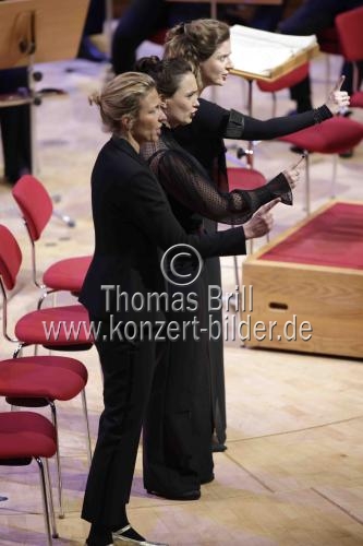 Amerikanische Dirigent Kent Nagano leitet das Concerto Köln in der Kölner Philharmonie (&copy; Thomas Brill)