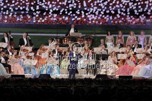 Niederländische Violinist André Rieu gastiert auf seiner 