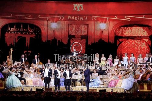 Niederländische Violinist André Rieu mit seinem Johann Strauss Orchesters 