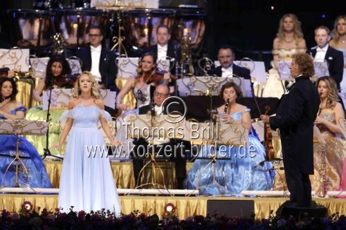 Niederländische Violinist André Rieu mit seinem Johann Strauss Orchesters 