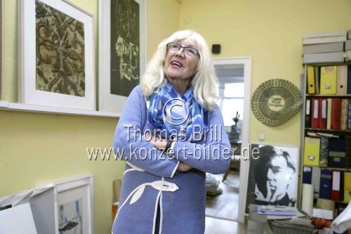 Deutsche Kunstjournalistin Linde Rohr-Bongard im Interview bezüglich der Entstehung des Projekts 