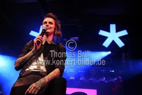 Deutsche Rock-Band Jennifer Rostock gastiert auf ihrer 
