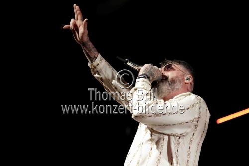Deutsche Rapper Paul Hartmut Würdig alias Sido gastiert auf seiner 