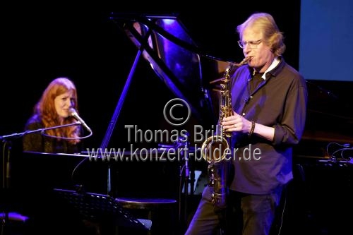 Paul Heller invites Ida Sand mit dem „All that Soul…“-Programm im Stadtgarten Köln (&copy; Thomas Brill)