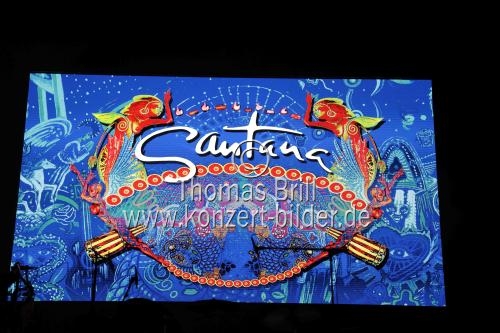 Mexikanischer Latin-Rock-Musiker Carlos Santana gastiert auf seiner 