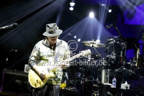 Mexikanischer Latin-Rock-Musiker Carlos Santana gastiert auf seiner 