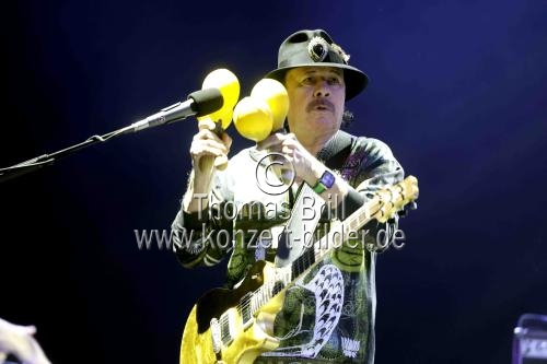 Mexikanischer Latin-Rock-Musiker Carlos Santana gastiert auf seiner 