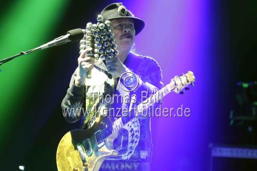 Mexikanischer Latin-Rock-Musiker Carlos Santana gastiert auf seiner 