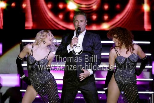 Deutsche Popstar Sasha Schmitz gastiert auf seiner 