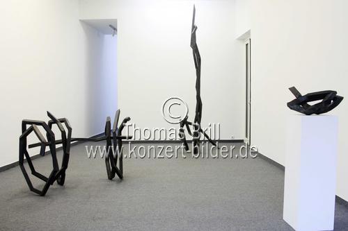 Ausstellung Bewegung-Tanz-Zeichnung-Stahl von Robert Schad gastiert vom 18. Januar bis 15. März 2008 in der Galerie Seippel, Zeughausstrasse 26, Köln (© Thomas Brill)