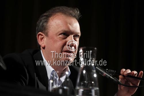 Österreichische Schriftstellerin Eva Menasse und Christian Schärf im Werkstattgespräch 