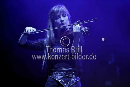Deutsche Mittelalter-Folk-Rock-Band Schandmaul feiert ihr 