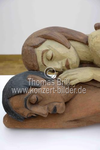 Museum Ludwig erwirbt die expressionistische Holzplastik Die Schlafenden von Hermann Scherer im Museum Ludwig Köln (&copy; Thomas Brill)