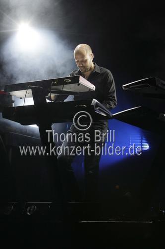 Deutsches Electronica-, Global-Pop- und Ambient-Projekt Schiller des Hamburger Keyboarders Christopher von Deylen gastiert auf seiner 