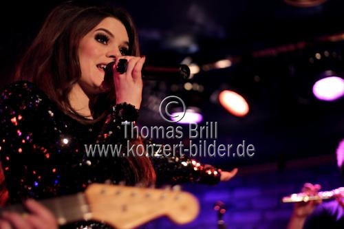 Deutsche Pop- und Jazzmusikerin Schmidt gastiert auf ihrer 